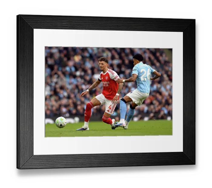 Framed Print : Manchester City v Arsenal - Premier League Framed Print : Manchester City v Arsenal - Premier League