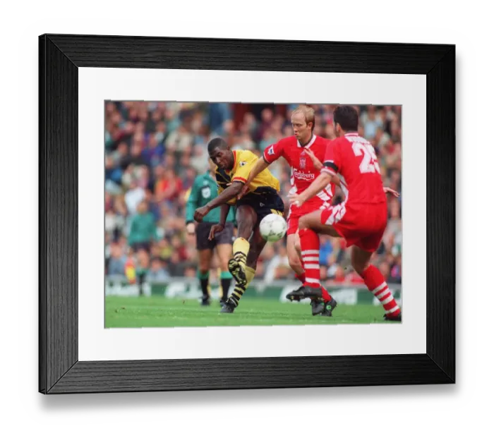 Framed Print : Kevin Campbell (Arsenal) and Mark Wright and Neil Ruddock (Liverpool)