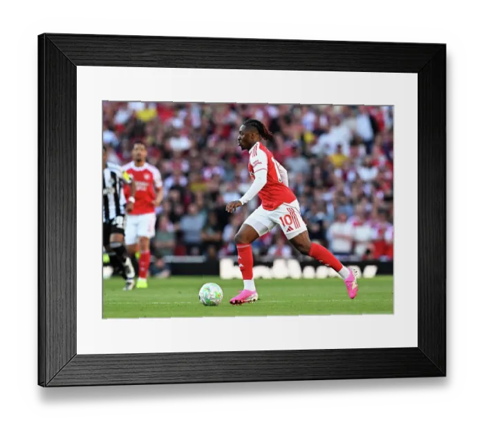 Framed Print : Arsenal v Newcastle United - Premier League