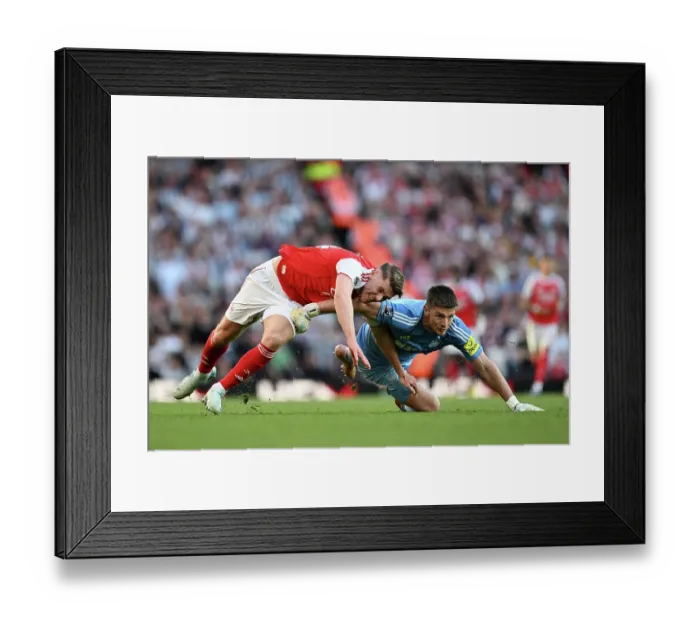 Framed Print : Arsenal v Newcastle United - Premier League Framed Print : Arsenal v Newcastle United - Premier League