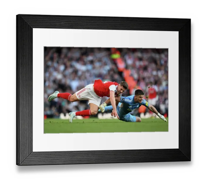 Framed Print : Arsenal v Newcastle United - Premier League Framed Print : Arsenal v Newcastle United - Premier League