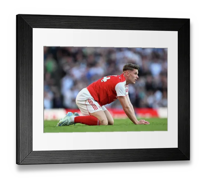 Framed Print : Arsenal v Newcastle United - Premier League
