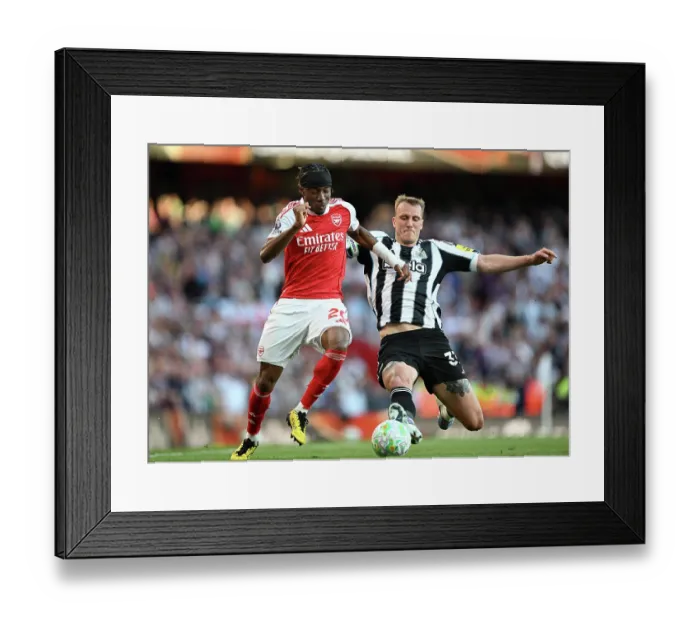 Framed Print : Arsenal v Newcastle United - Premier League Framed Print : Arsenal v Newcastle United - Premier League