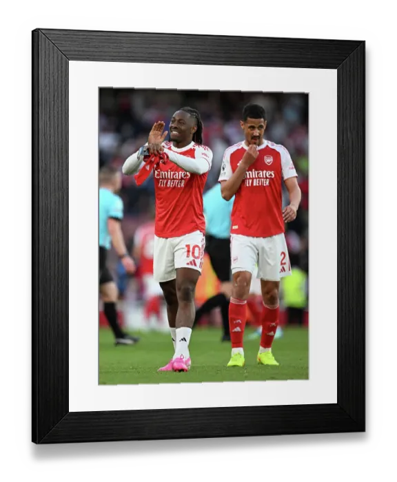 Framed Print : Arsenal v Newcastle United - Premier League