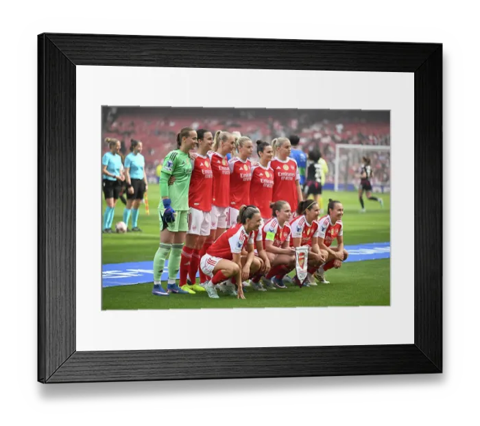 Framed Print : Arsenal FC v OL Lyonnes - UEFA Women's Champions League 2025 / 26 Semi-Final First Leg Arsenal FC v OL Lyonnes - UEFA Women's Champions League 2025 / 26 Semi-Final First Leg