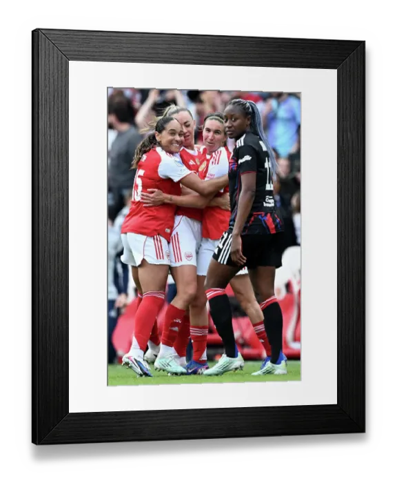 Framed Print : Arsenal FC v OL Lyonnes - UEFA Women's Champions League 2025 / 26 Semi-Final First Leg Arsenal FC v OL Lyonnes - UEFA Women's Champions League 2025 / 26 Semi-Final First Leg