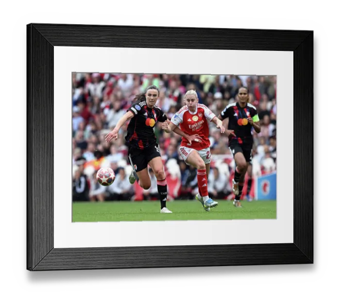 Framed Print : Arsenal FC v OL Lyonnes - UEFA Women's Champions League 2025 / 26 Semi-Final First Leg Arsenal FC v OL Lyonnes - UEFA Women's Champions League 2025 / 26 Semi-Final First Leg
