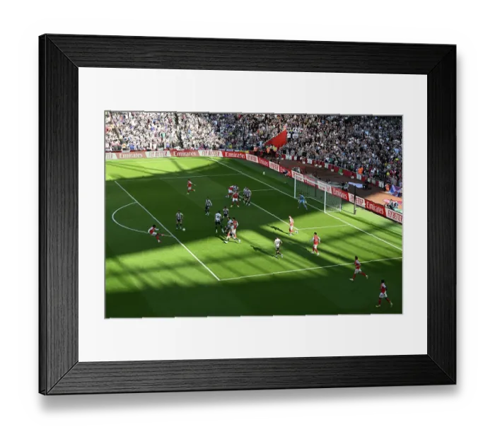 Framed Print : Arsenal v Newcastle United - Premier League Framed Print : Arsenal v Newcastle United - Premier League