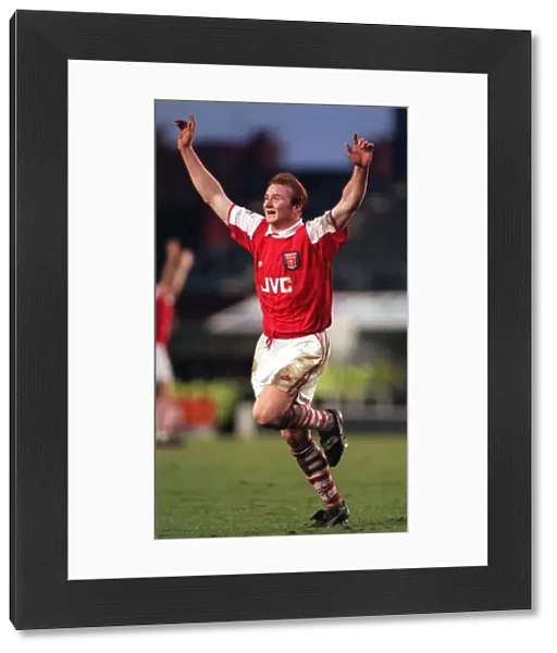 John Hartson (Arsenal) celebrates a goal