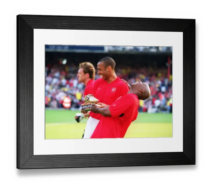 Framed Print : Martin Keown Testimonial: Arsenal XI vs England XI at Highbury, 17 May 2004 Framed Print : Martin Keown Testimonial: Arsenal XI vs England XI at Highbury, 17 May 2004
