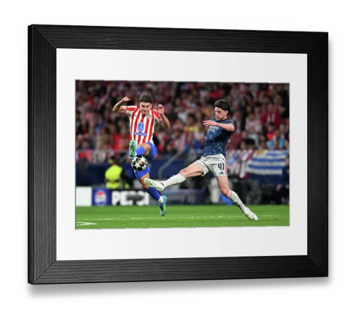 Framed Print : Atletico de Madrid v Arsenal FC - UEFA Champions League 2025 / 26 Semi Final First Leg