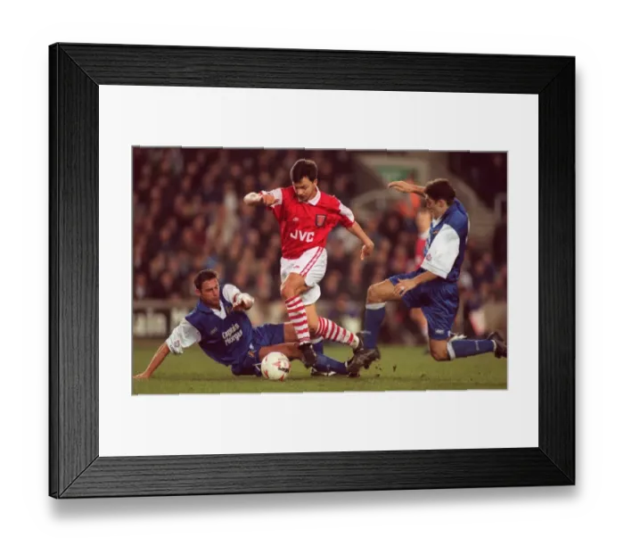 Framed Print : David Hillier (Arsenal) Framed Print : David Hillier (Arsenal)