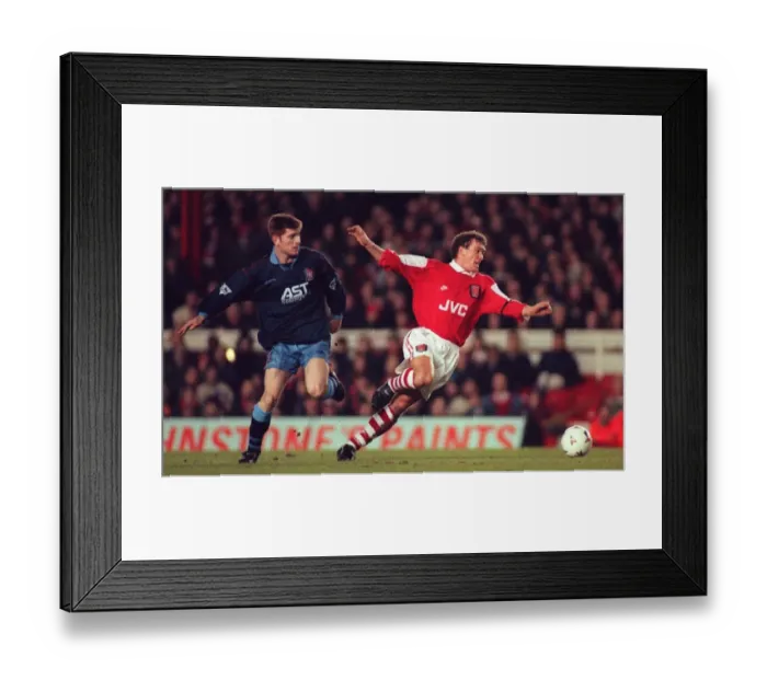 Framed Print : Arsenal Football Club Legend: John Jensen Framed Print : Arsenal Football Club Legend: John Jensen
