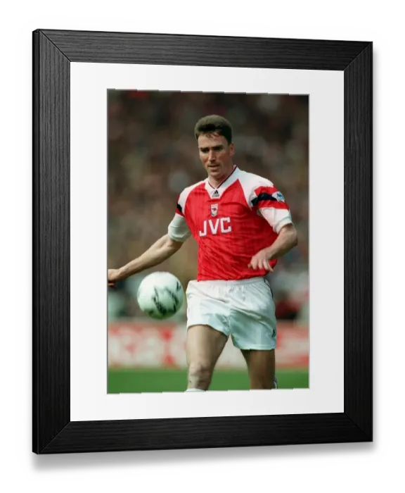 Framed Print : Andy Linighan (Arsenal) Framed Print : Andy Linighan (Arsenal)