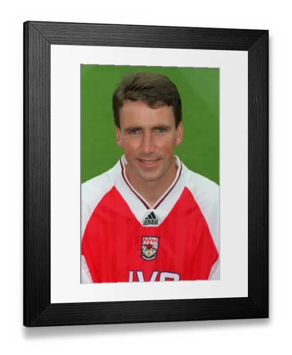 Framed Print : Andy Linighan, Arsenal Photocall Framed Print : Andy Linighan, Arsenal Photocall