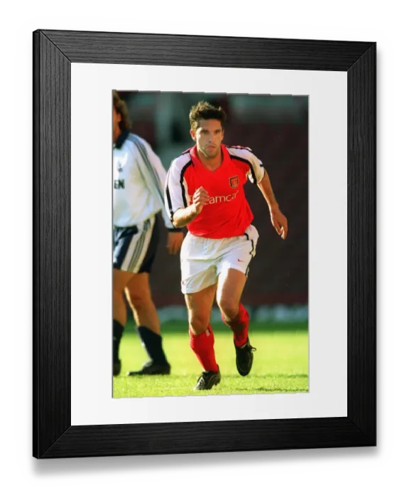 Framed Print : Alberto Mendez (Arsenal) Framed Print : Alberto Mendez (Arsenal)