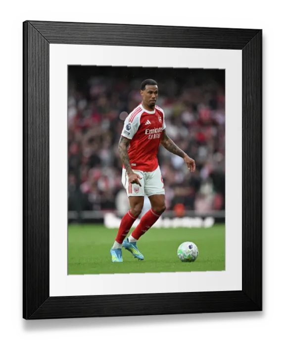 Framed Print : Arsenal v Fulham - Premier League Framed Print : Arsenal v Fulham - Premier League