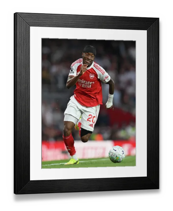 Framed Print : Arsenal v Fulham - Premier League