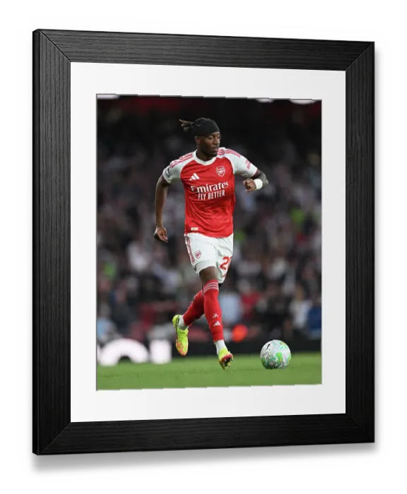 Framed Print : Arsenal v Fulham - Premier League