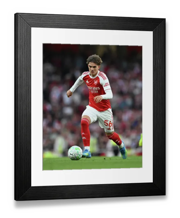 Framed Print : Arsenal v Fulham - Premier League
