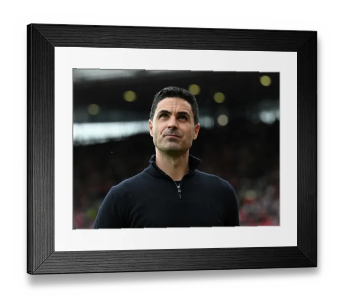 Framed Print : Arsenal v Fulham - Premier League