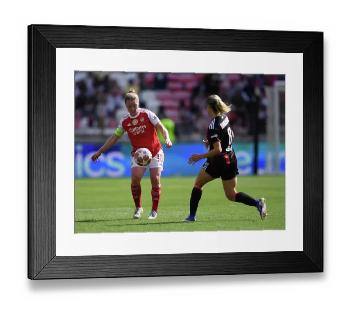 Framed Print : OL Lyonnes v Arsenal FC - UEFA Women's Champions League 2025 / 26 Semi-Final Second Leg OL Lyonnes v Arsenal FC - UEFA Women's Champions League 2025 / 26 Semi-Final Second Leg