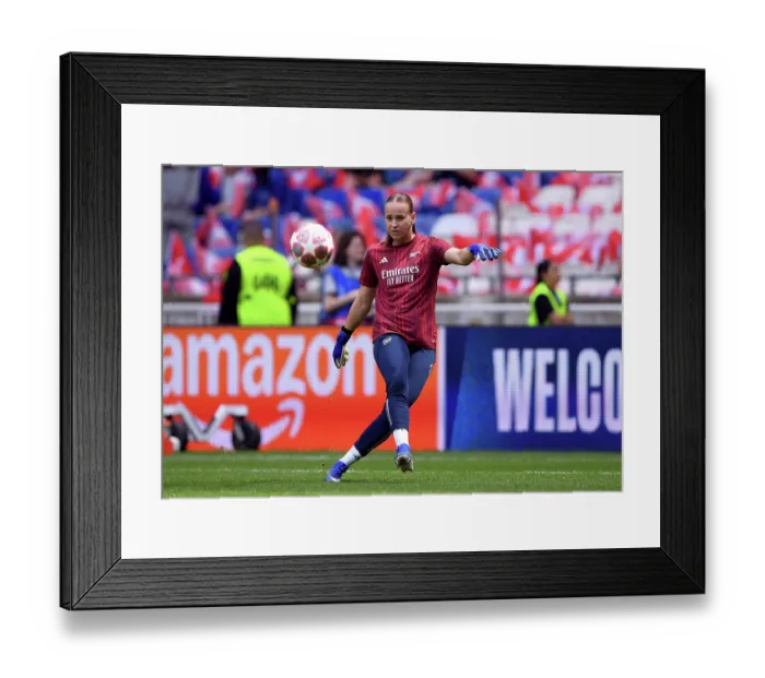 Framed Print : OL Lyonnes v Arsenal FC - UEFA Women's Champions League 2025 / 26 Semi-Final Second Leg OL Lyonnes v Arsenal FC - UEFA Women's Champions League 2025 / 26 Semi-Final Second Leg