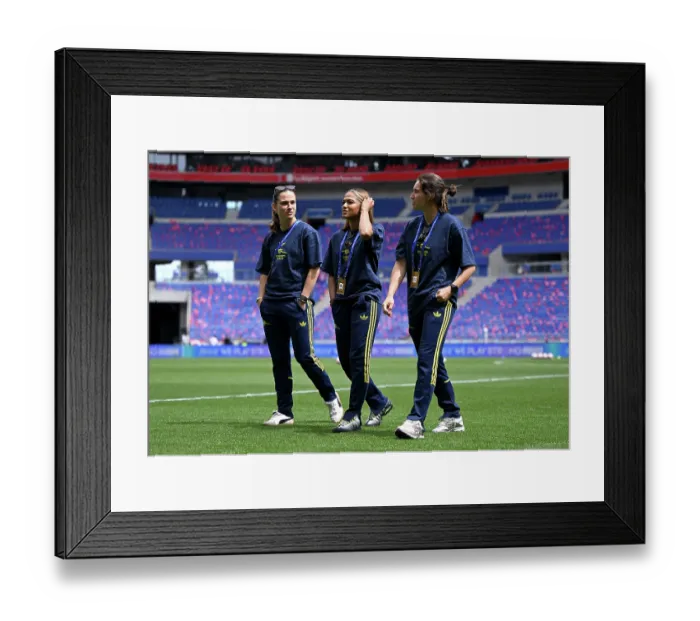 Framed Print : OL Lyonnes v Arsenal FC - UEFA Women's Champions League 2025 / 26 Semi-Final Second Leg OL Lyonnes v Arsenal FC - UEFA Women's Champions League 2025 / 26 Semi-Final Second Leg