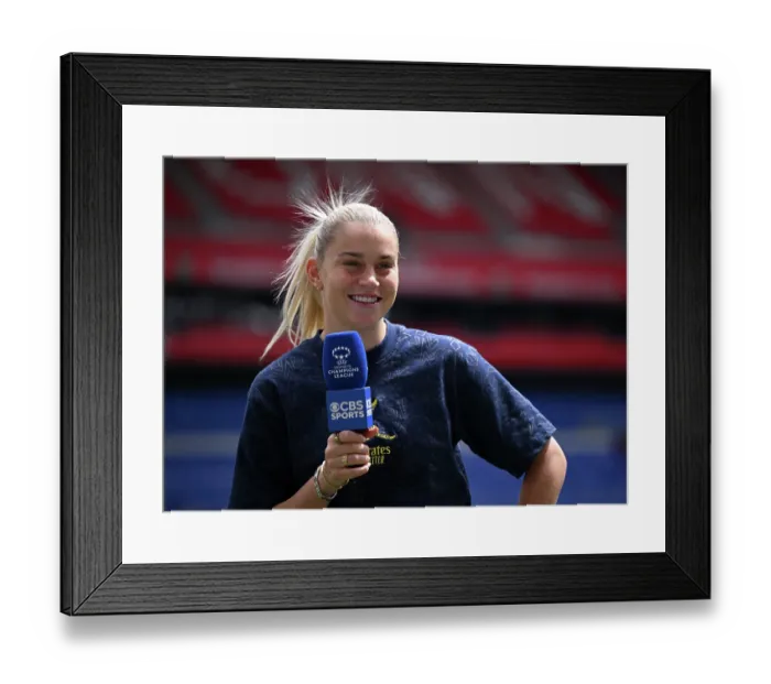 Framed Print : OL Lyonnes v Arsenal FC - UEFA Women's Champions League 2025 / 26 Semi-Final Second Leg OL Lyonnes v Arsenal FC - UEFA Women's Champions League 2025 / 26 Semi-Final Second Leg