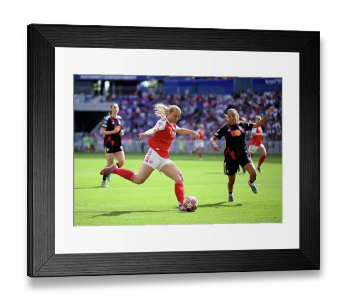 Framed Print : OL Lyonnes v Arsenal FC - UEFA Women's Champions League 2025 / 26 Semi-Final Second Leg OL Lyonnes v Arsenal FC - UEFA Women's Champions League 2025 / 26 Semi-Final Second Leg