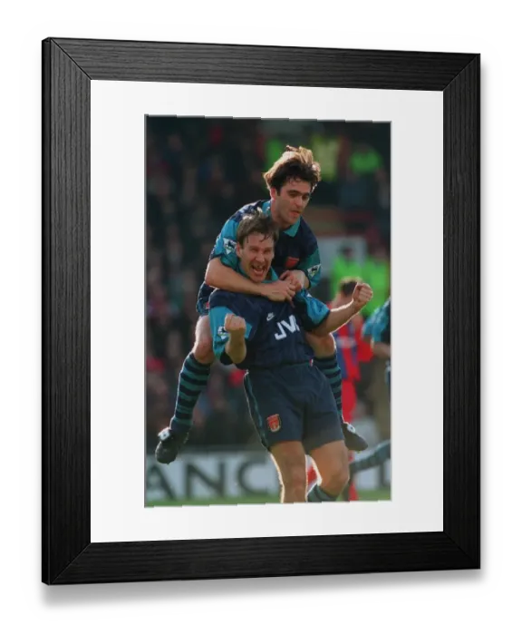 Framed Print : Paul Merson celebrates his goal for Arsenal with Eddie McGoldrick Framed Print : Paul Merson celebrates his goal for Arsenal with Eddie McGoldrick