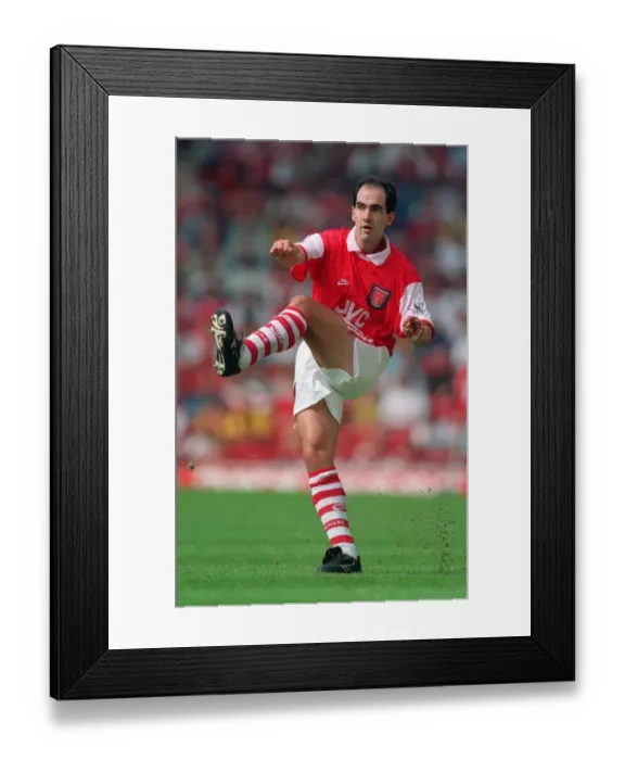 Framed Print : Steve Morrow: Arsenal Football Club Legend Framed Print : Steve Morrow: Arsenal Football Club Legend