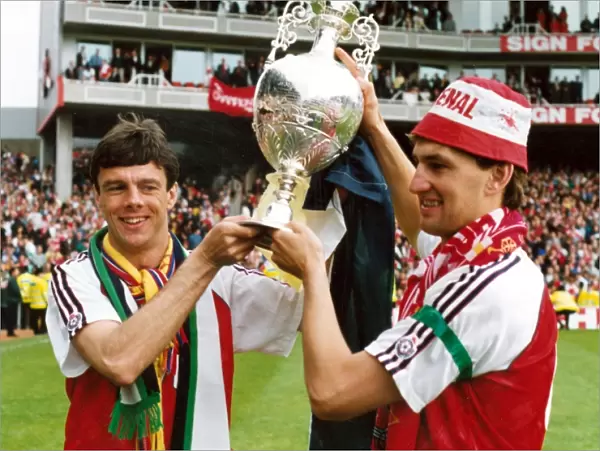 David O Leary and Tony Adams with the League Championship Trophy