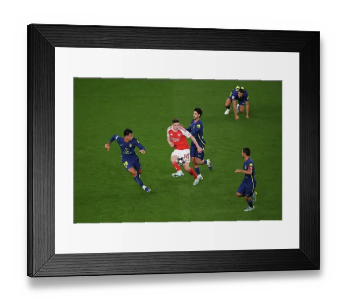 Framed Print : Arsenal FC v Atletico de Madrid - UEFA Champions League 2025 / 26 Semi Final Second Leg Framed Print : Arsenal FC v Atletico de Madrid - UEFA Champions League 2025 / 26 Semi Final Second Leg