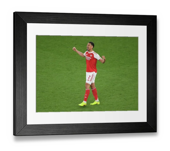 Framed Print : Arsenal FC v Atletico de Madrid - UEFA Champions League 2025 / 26 Semi Final Second Leg