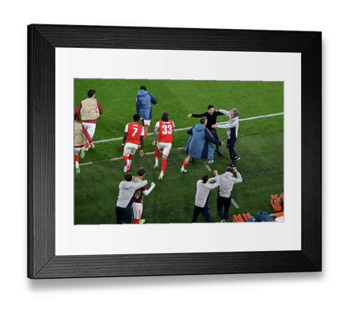 Framed Print : Arsenal FC v Atletico de Madrid - UEFA Champions League 2025 / 26 Semi Final Second Leg