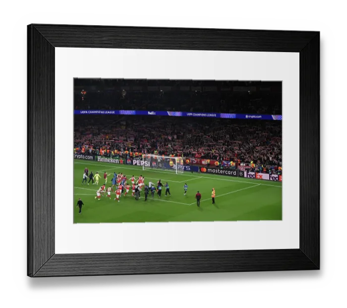 Framed Print : Arsenal FC v Atletico de Madrid - UEFA Champions League 2025 / 26 Semi Final Second Leg