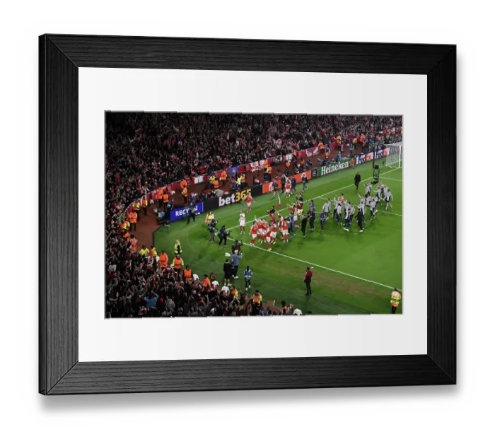 Framed Print : Arsenal FC v Atletico de Madrid - UEFA Champions League 2025 / 26 Semi Final Second Leg