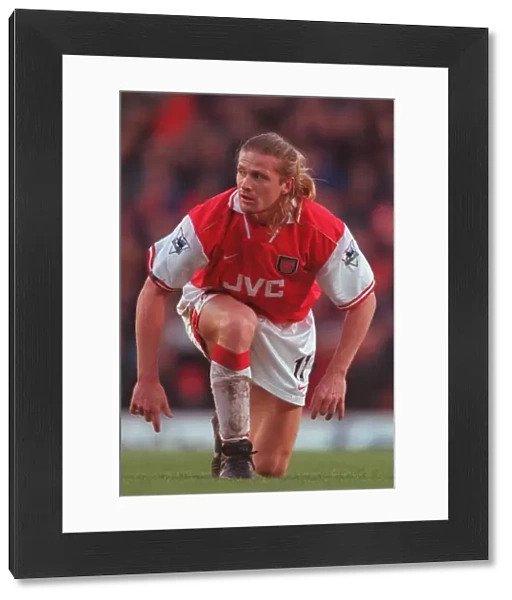 Emmanuel Petit: The Key Player in Arsenal's Unforgettable 1997 / 98 Double Victory