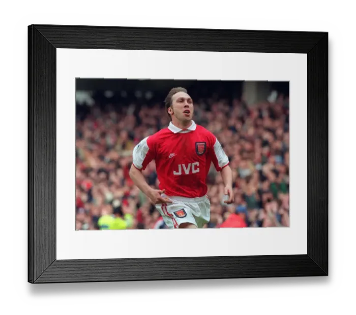 Framed Print : David Platt celebrates scoring a goal forArsenal Framed Print : David Platt celebrates scoring a goal forArsenal