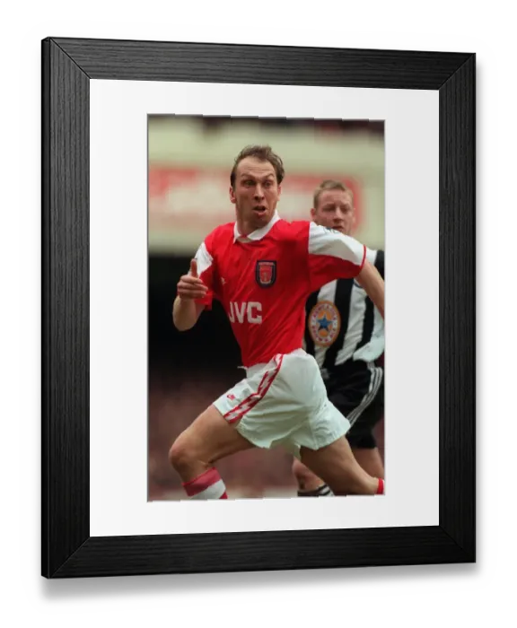 Framed Print : David Platt in Action for Arsenal Football Club