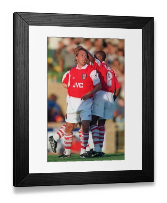 Framed Print : David Platt celebrates scoring his first goal for Arsenal with Ian Wright