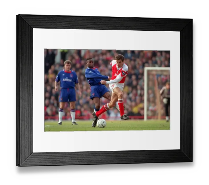 Framed Print : Alan Smith in Action for Arsenal Football Club Framed Print : Alan Smith in Action for Arsenal Football Club