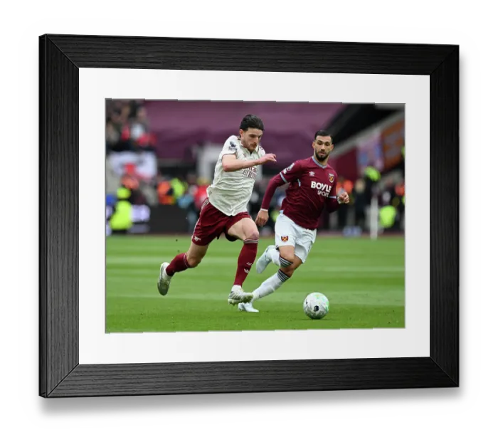 Framed Print : West Ham United v Arsenal - Premier League
