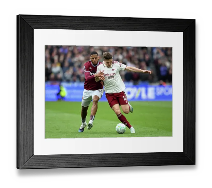 Framed Print : West Ham United v Arsenal - Premier League