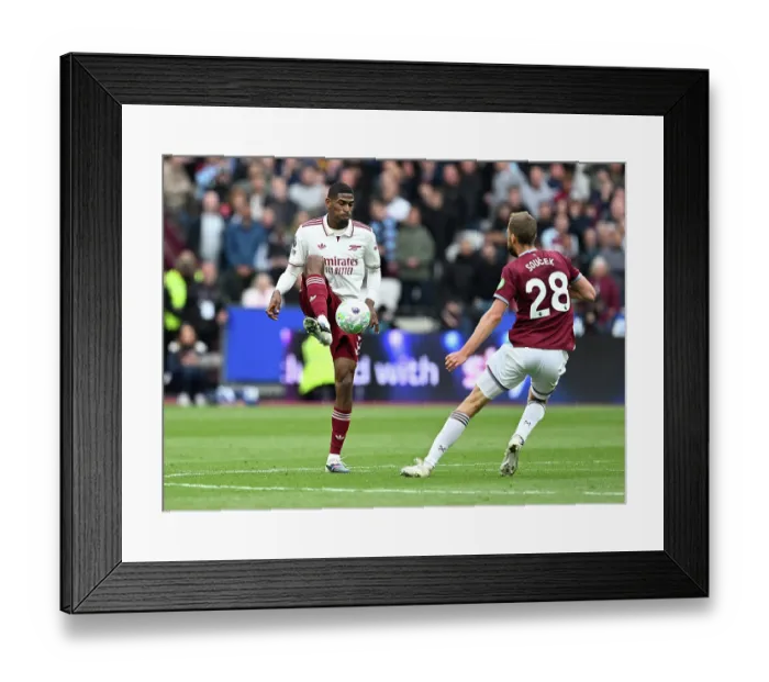 Framed Print : West Ham United v Arsenal - Premier League Framed Print : West Ham United v Arsenal - Premier League