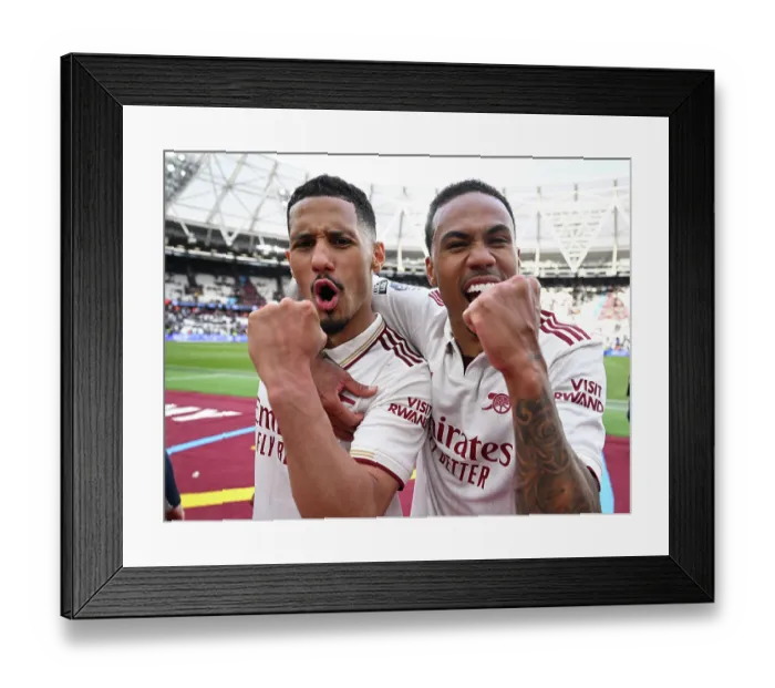 Framed Print : West Ham United v Arsenal - Premier League Framed Print : West Ham United v Arsenal - Premier League