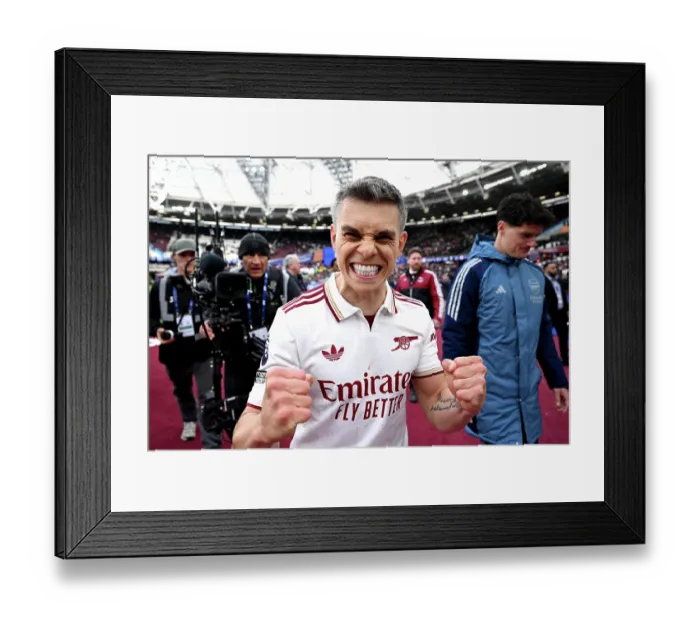 Framed Print : West Ham United v Arsenal - Premier League Framed Print : West Ham United v Arsenal - Premier League
