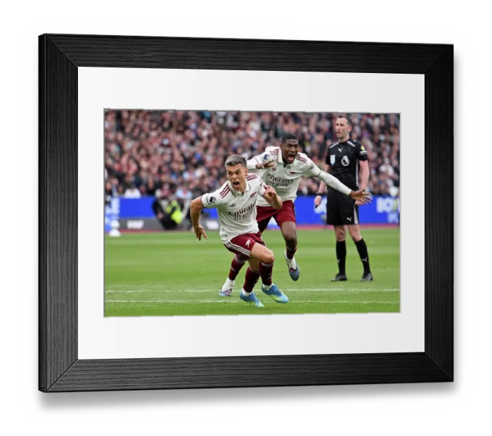 Framed Print : West Ham United v Arsenal - Premier League Framed Print : West Ham United v Arsenal - Premier League