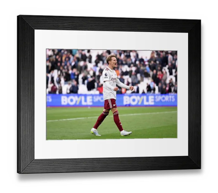 Framed Print : West Ham United v Arsenal - Premier League Framed Print : West Ham United v Arsenal - Premier League